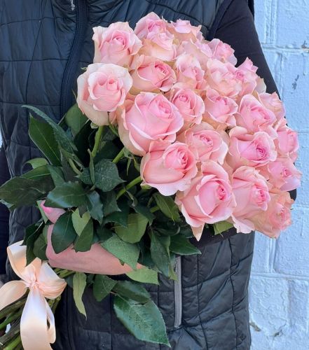 "Объятия"- букет из роз с доставкой на дом в Судак
